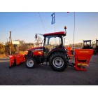 Zestaw komunalny LOVOL M504 z kabiną, pługiem Strzałka 2,0m i piaskarką