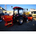 Zestaw komunalny LOVOL M504 z kabiną, pługiem Strzałka 2,0m i piaskarką