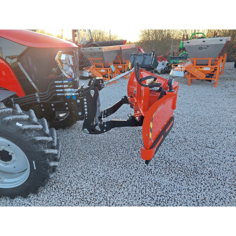 Zestaw komunalny LOVOL M754 TUZ + pług strzałka 2,30m+ piaskarka PK 550