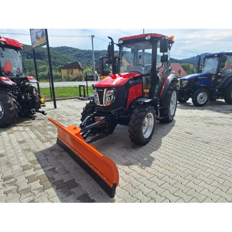 Zestaw komunalny LOVOL M504 z kabiną i pługiem prostym 2,2m + piaskarka PK 550