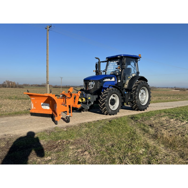 Zestaw komunalny LOVOL M904 TUZ + pług strzałka 3,0m + piaskarka PK1200