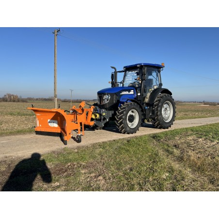 Zestaw komunalny LOVOL M904 TUZ + pług strzałka 3,0m + piaskarka PK1200