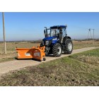 Zestaw komunalny LOVOL M904 TUZ + pług strzałka 3,0m + piaskarka PK1200