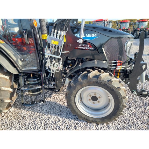 Przedni TUZ + Ładowacz czołowy M504