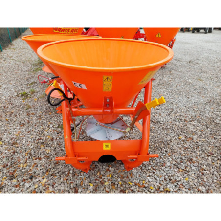 Piaskarka Typ Lej firmy Grass-Rol pojemność 200 l