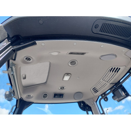 Ciągnik rolniczy LOVOL M654 - wydajny traktor do gospodarstwa