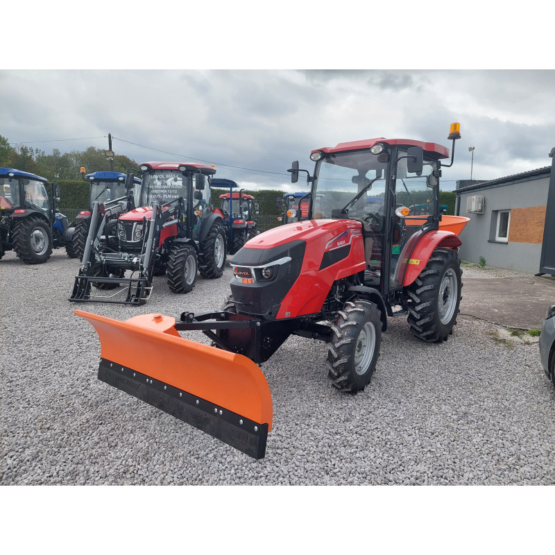 Zestaw komunalny LOVOL M404 + pług mocowany bezpośrednio z piaskarką lej