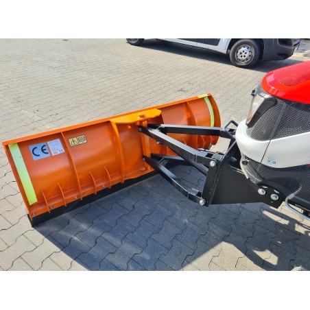 Zestaw komunalny LOVOL M254 z kabiną + pług + piaskarka Lej